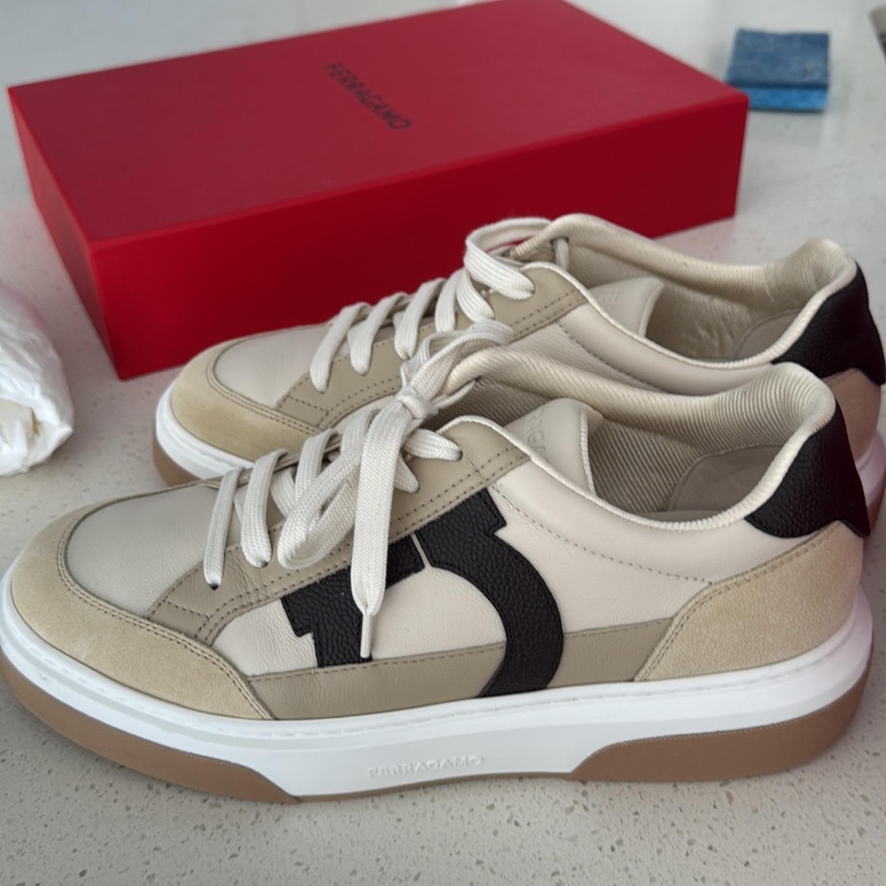 Salvatore Ferragamo Men's Cream and Black Sneakers
